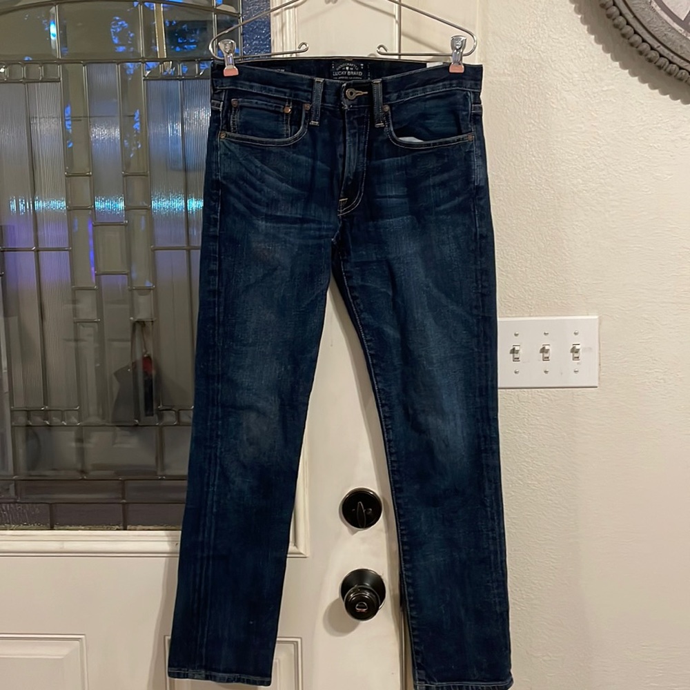 Lucky brand womens jeans. Waist 29, inseam 29, rise 9.5